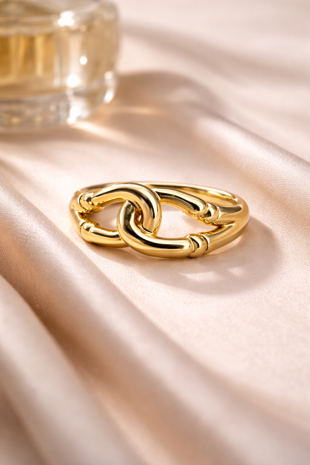 Eterna Knot Ring